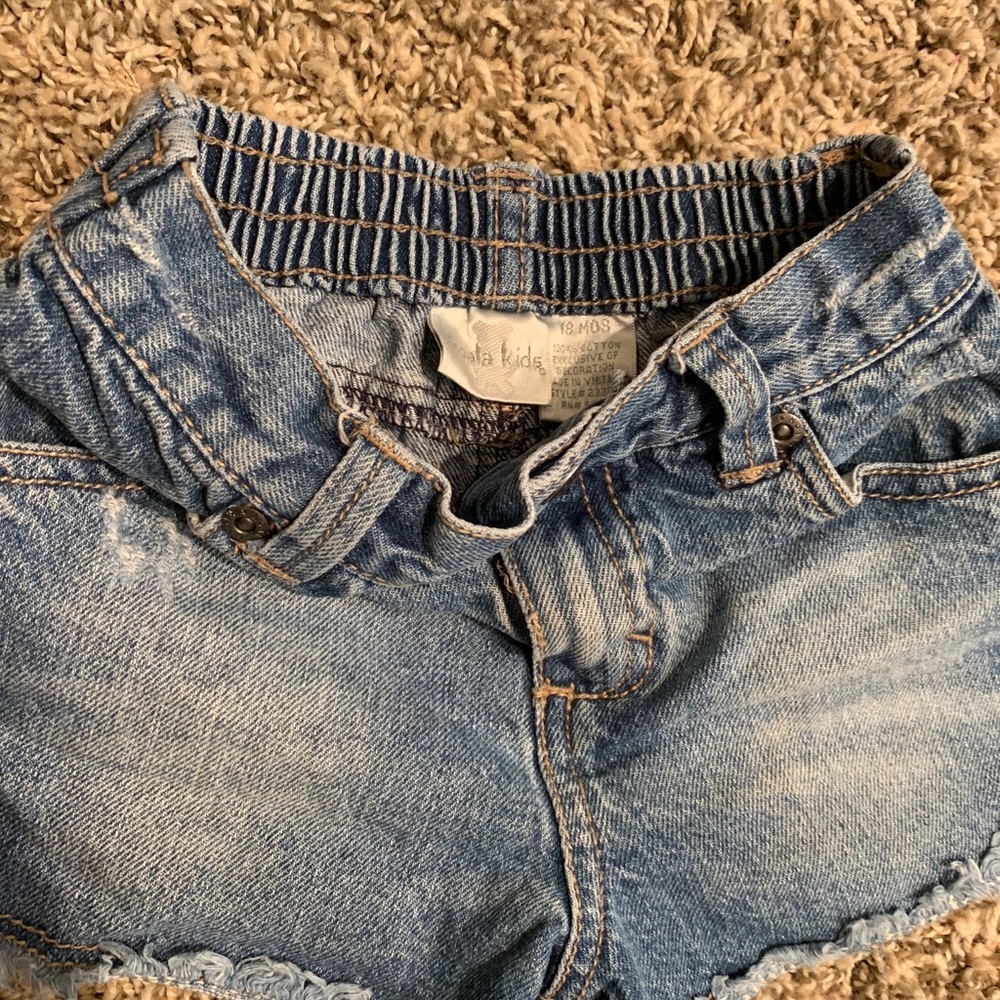 Assorted Shorts - Picture 2 of 7